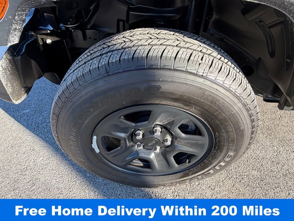 Certified 2024 Jeep Gladiator Sport image 13