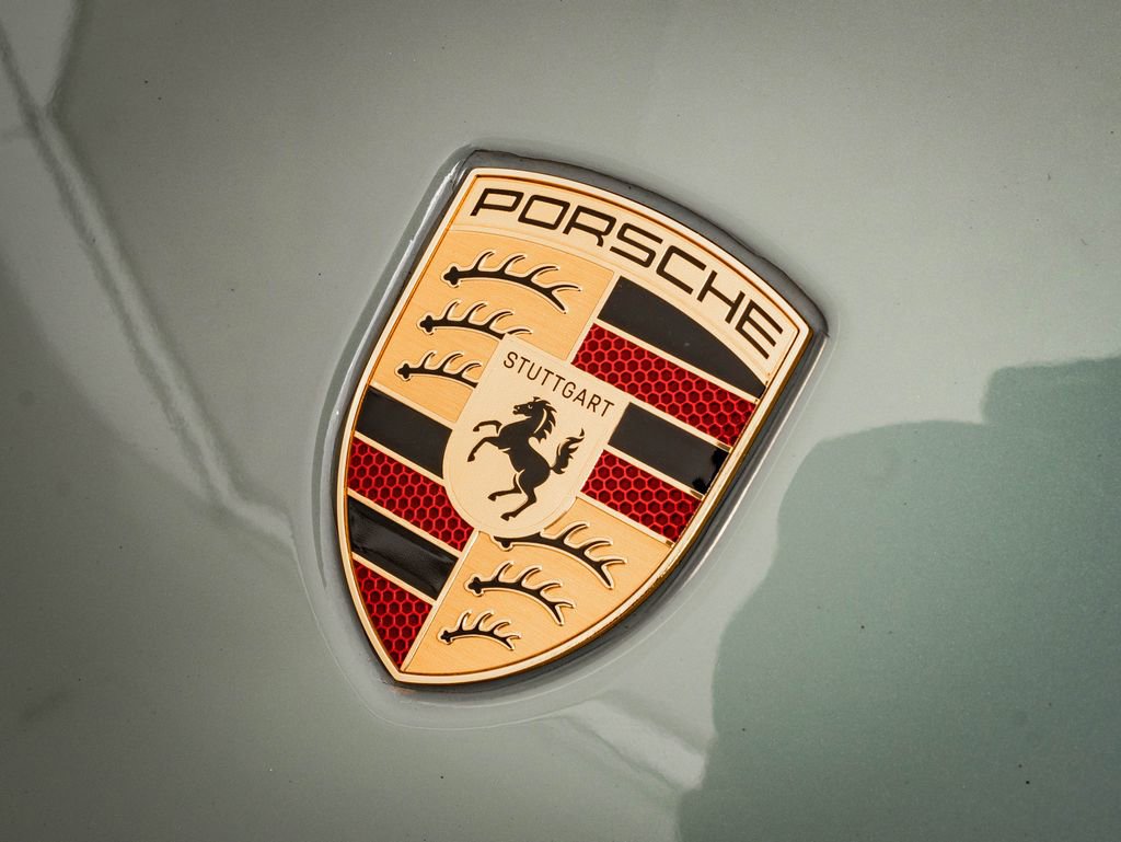 Certified 2025 Porsche 911 Carrera GTS RWD image 17