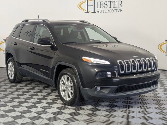 Used 2016 Jeep Cherokee Latitude w/ Comfort & Sound Group image 2