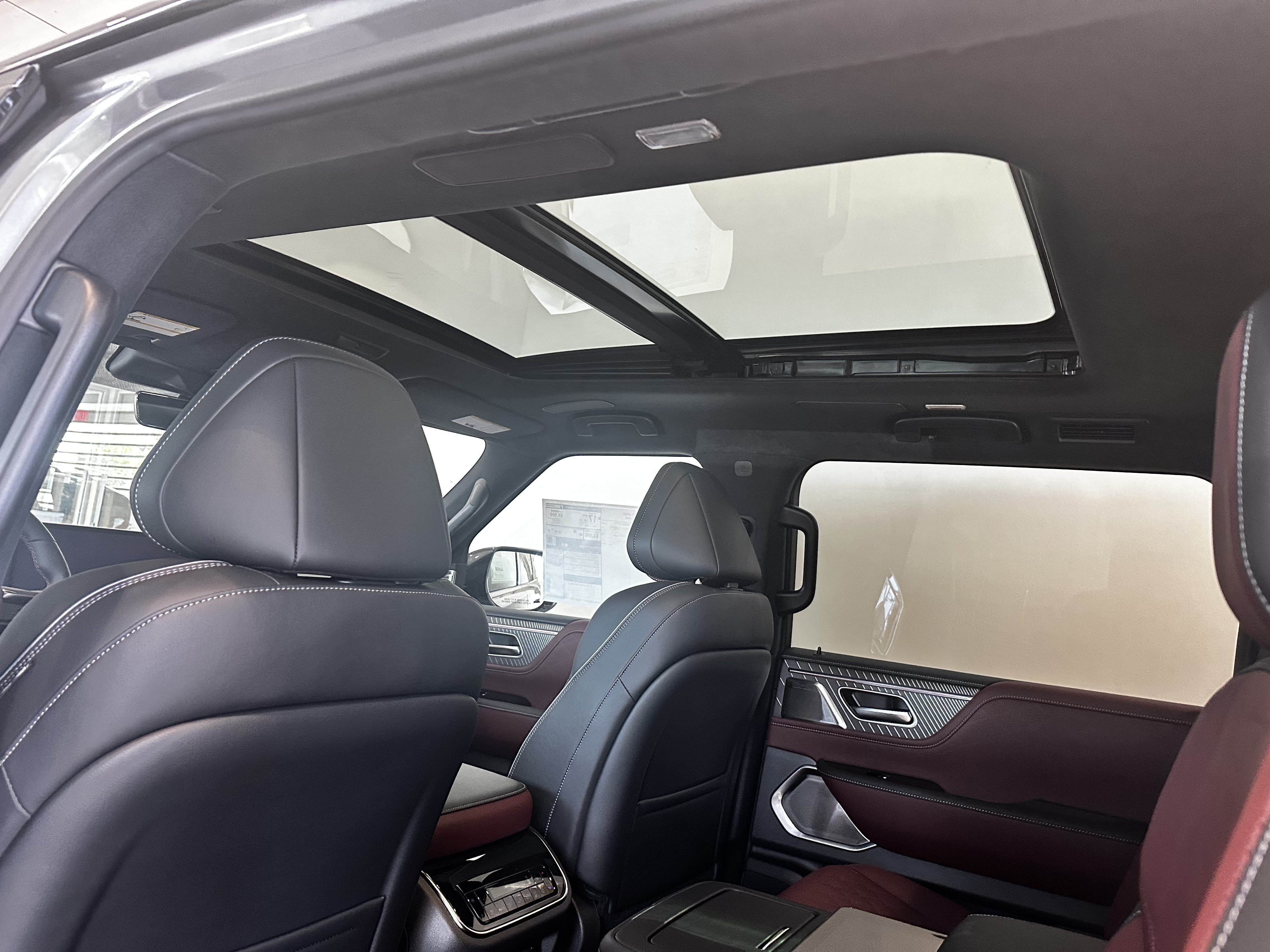 New 2027 INFINITI QX80 Autograph w/ Premium Cargo Package AWD/4WD image 13
