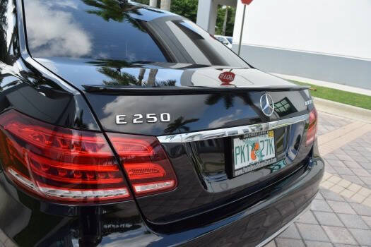 Used 2014 Mercedes-Benz E 250 BlueTEC Sedan image 23