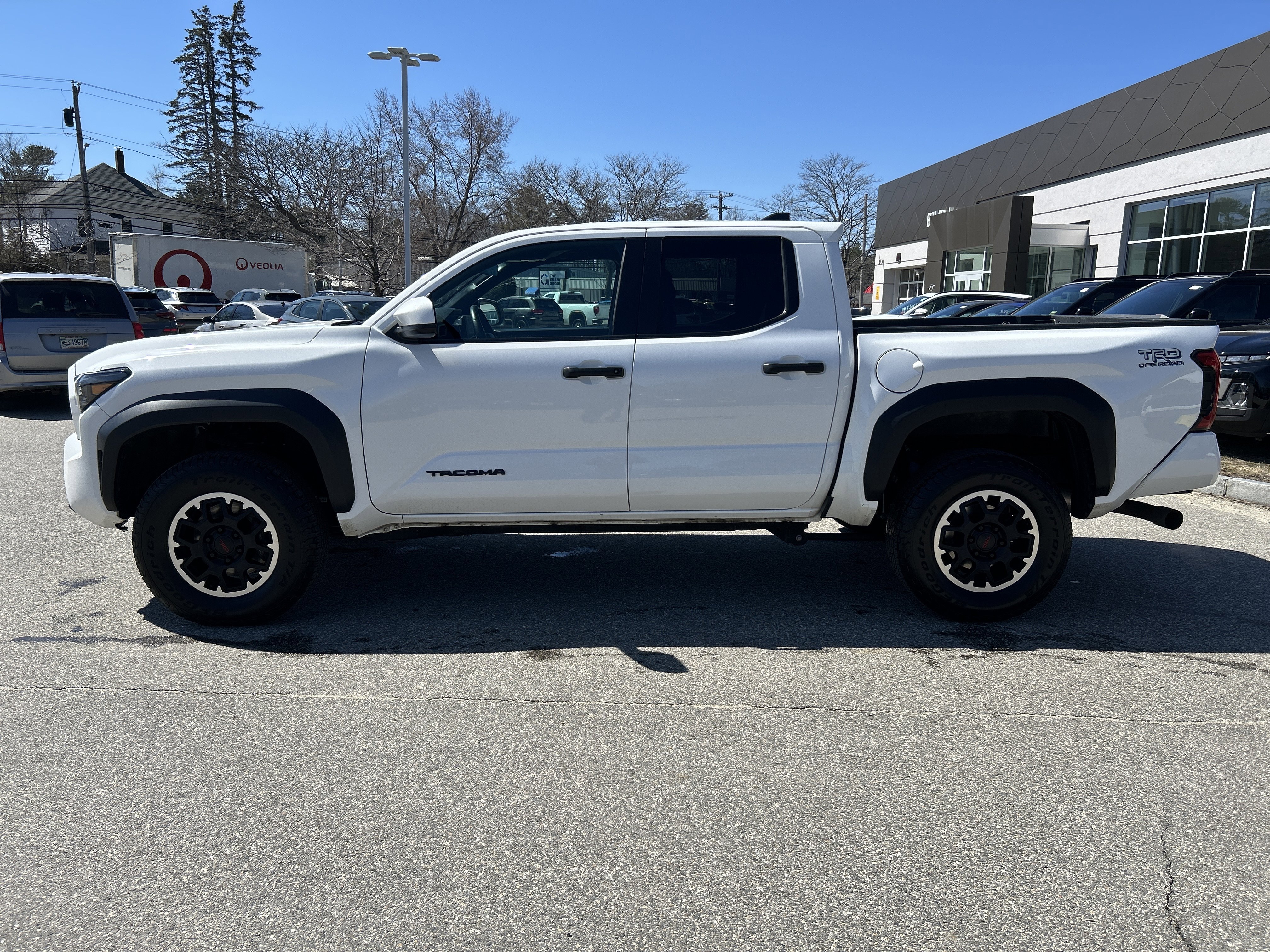 Used 2024 Toyota Tacoma TRD Off-Road AWD/4WD image 8