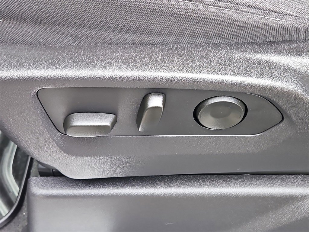 Certified 2024 Chevrolet Silverado 1500 LT image 23