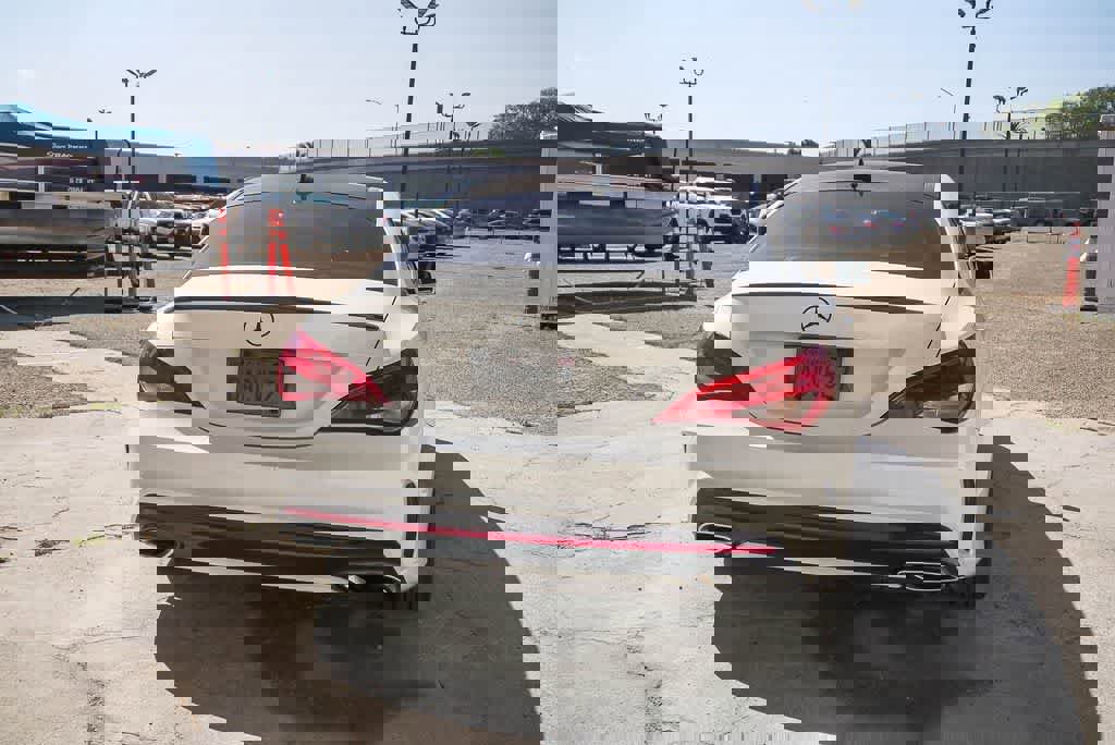 Used 2018 Mercedes-Benz CLA 250 image 8