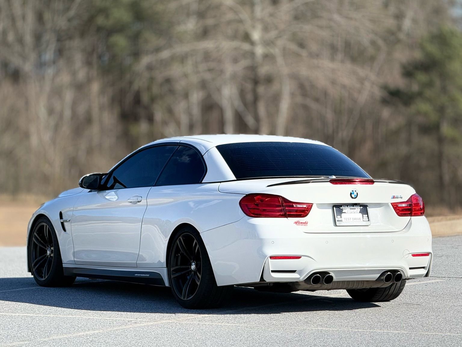 Used 2015 BMW M4 Convertible image 9