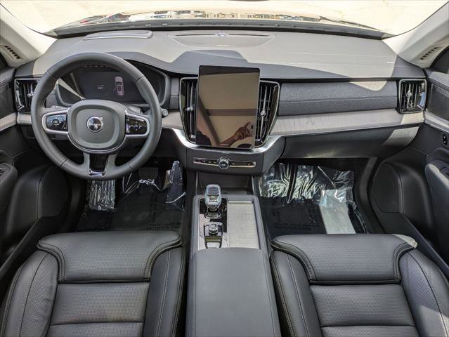 Used 2025 Volvo XC90 B6 Ultra w/ Protection Package Premier image 24