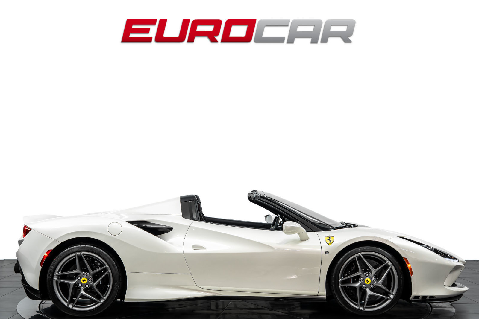 Used 2023 Ferrari F8 Tributo RWD image 8
