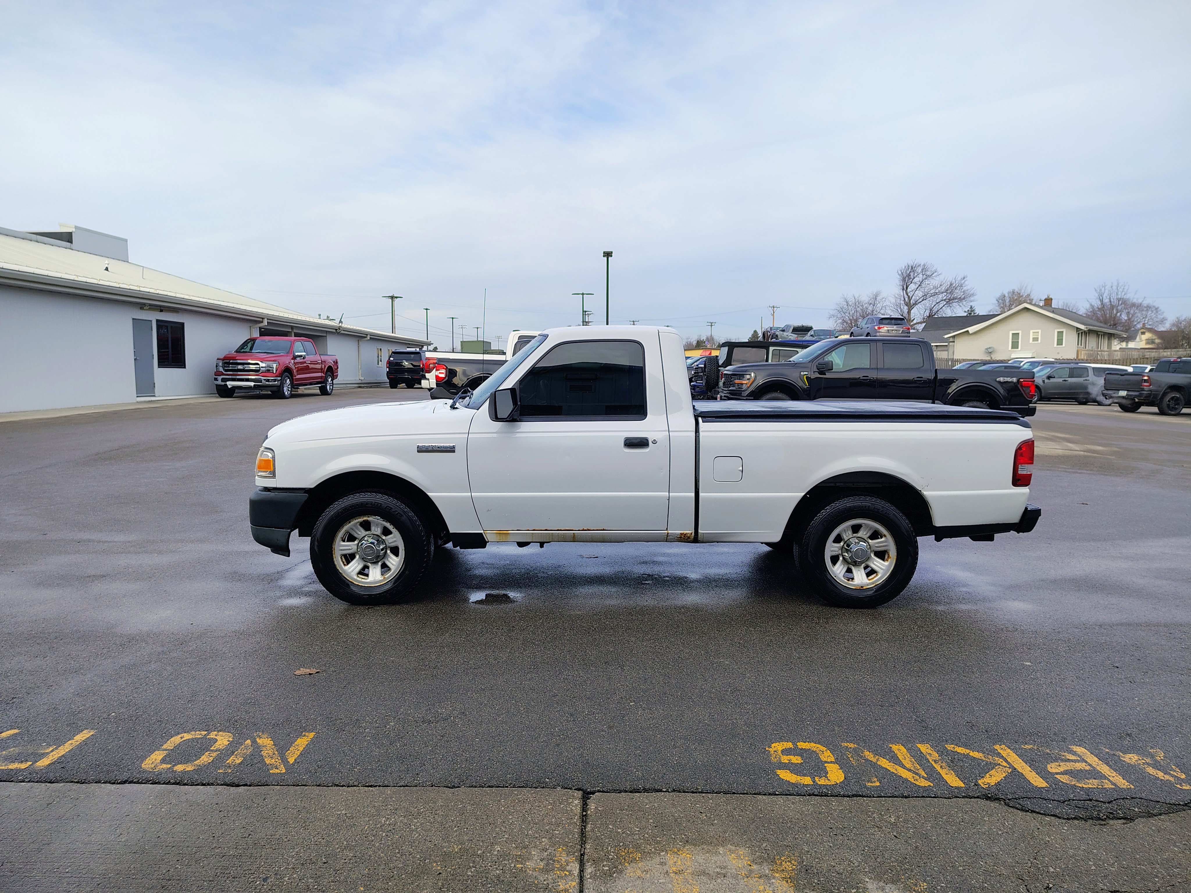 Used 2010 Ford Ranger XL image 4