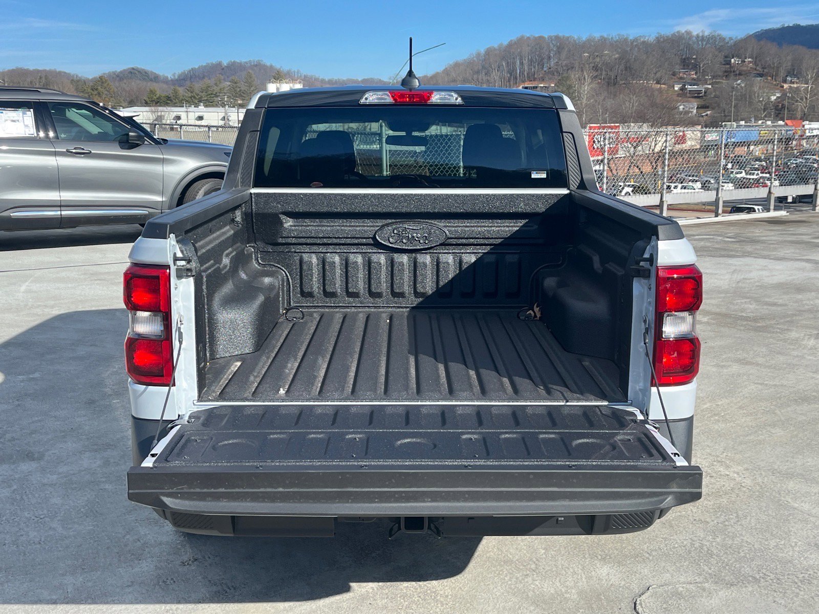 New 2026 Ford Maverick XLT w/ XLT Luxury Package image 4