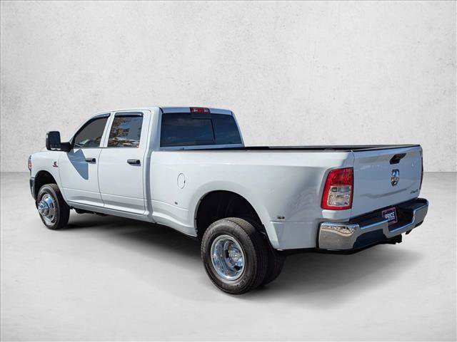 Used 2024 RAM 3500 Tradesman w/ Chrome Appearance Group image 7