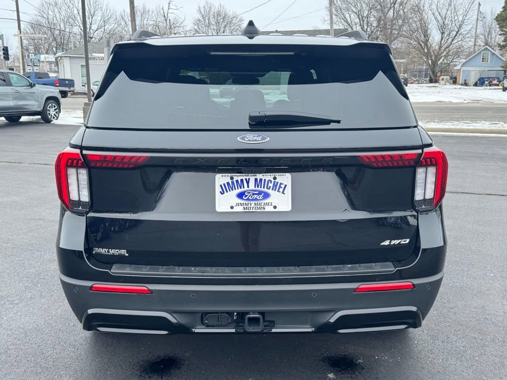 Used 2025 Ford Explorer ST-Line w/ ST-Line Street Pack image 26