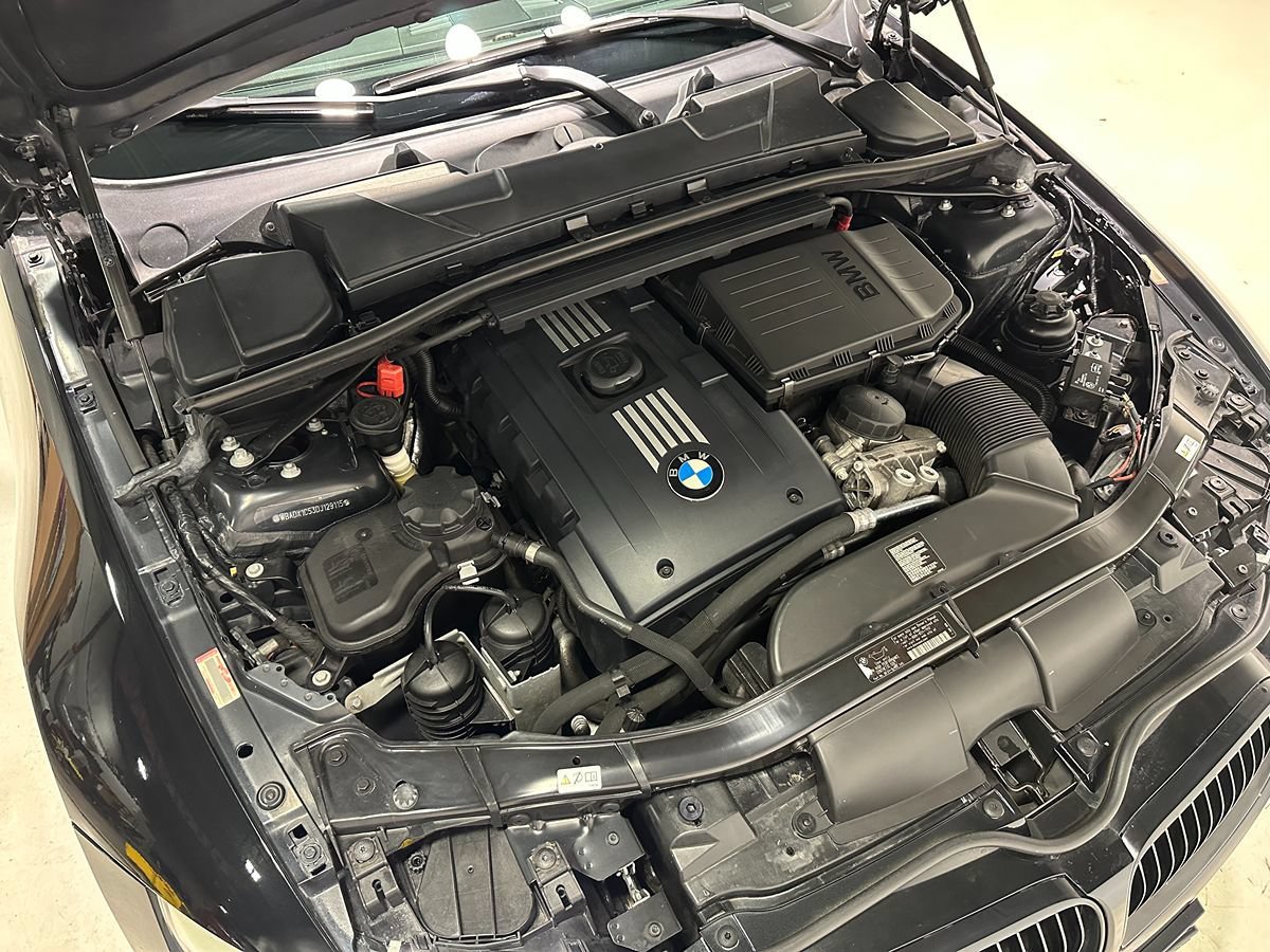 Used 2013 BMW 335is Convertible RWD image 3