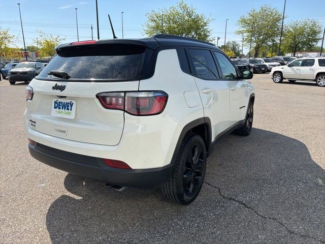 Used 2018 Jeep Compass Latitude AWD/4WD image 5