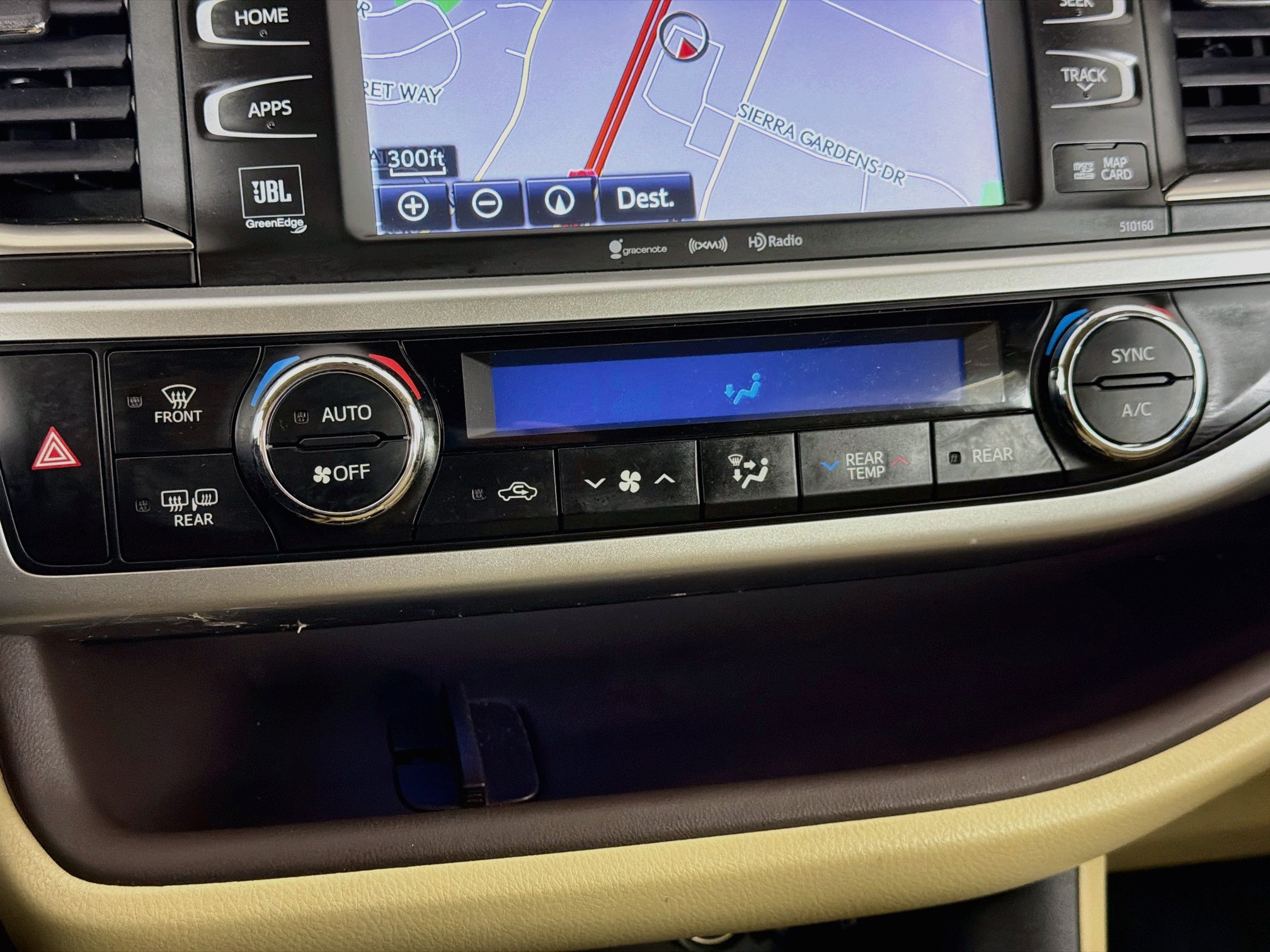 Used 2016 Toyota Highlander Limited Platinum AWD/4WD image 24