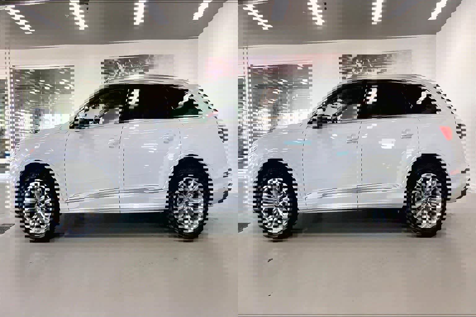 Certified 2025 Audi Q7 3.0T Premium Plus image 3