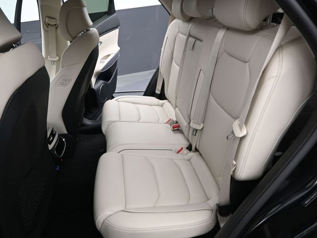 Used 2024 Genesis GV70 2.5T w/ Advanced Package image 12