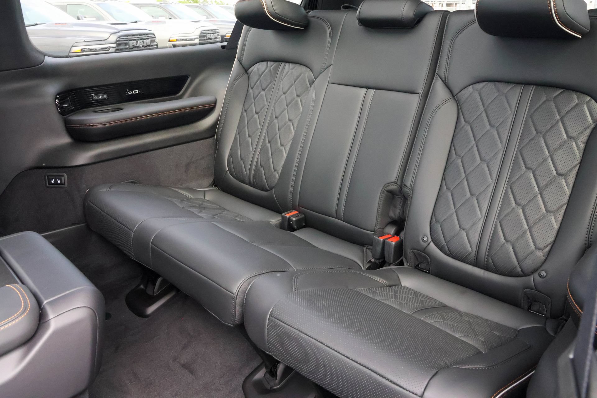 New 2026 Jeep Grand Wagoneer L Summit AWD/4WD image 14