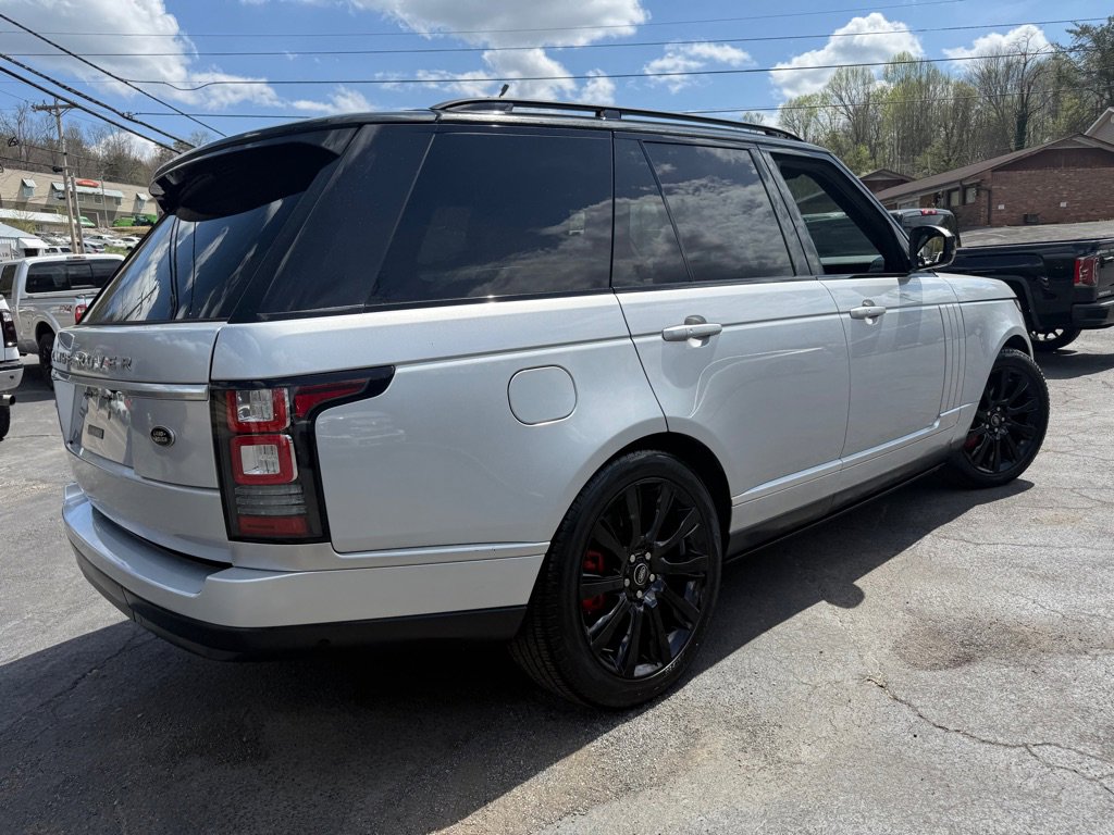 Used 2015 Land Rover Range Rover Supercharged image 10