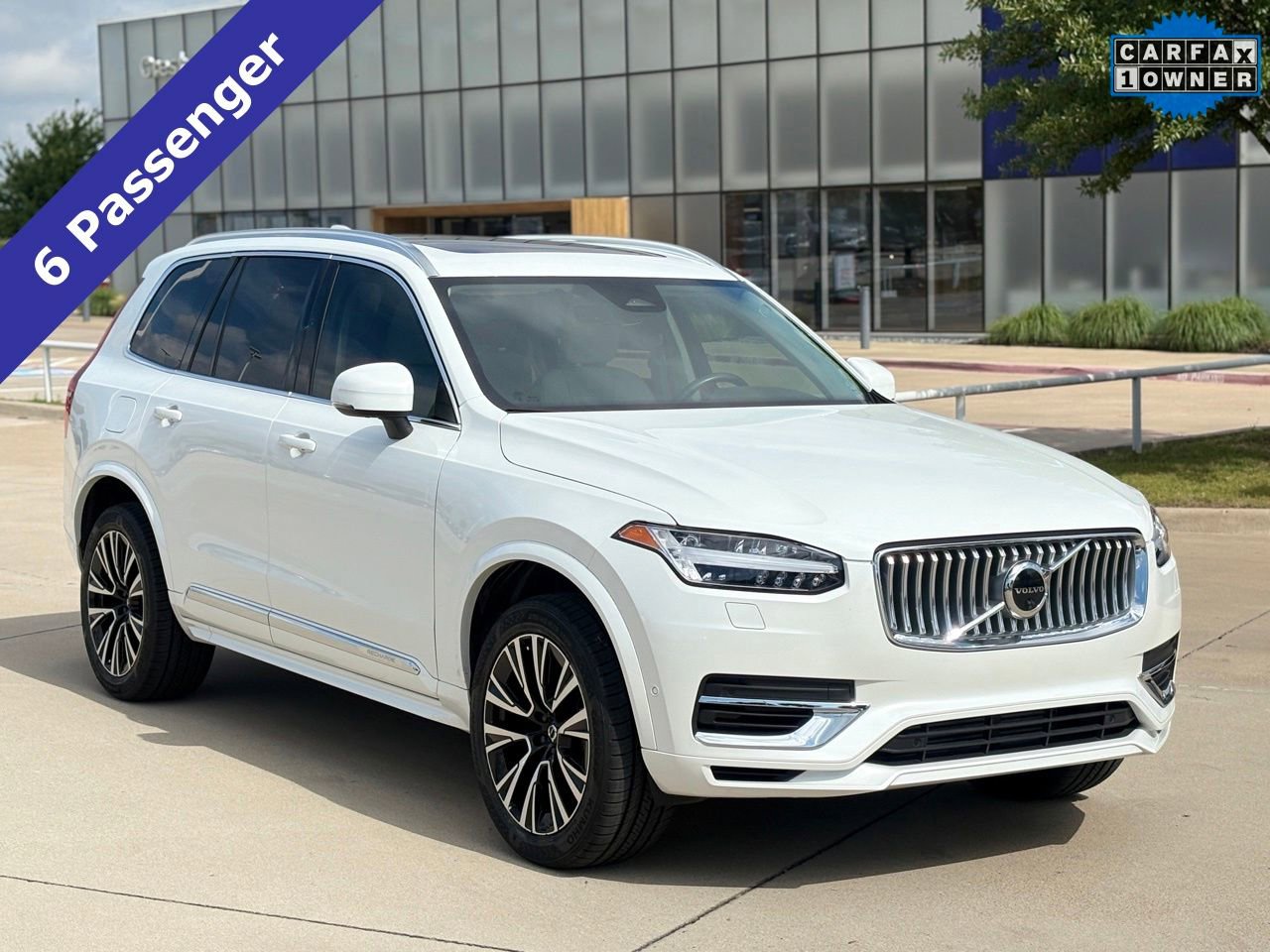 Certified 2023 Volvo XC90 T8 Plus AWD/4WD image 5