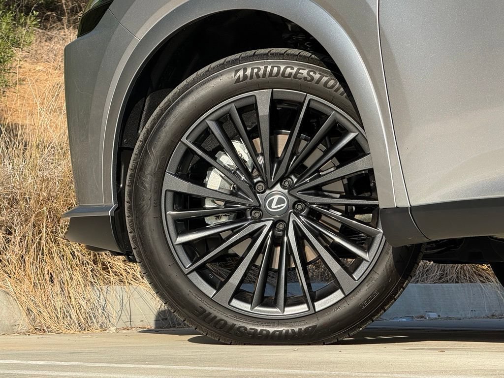 Used 2026 Lexus RX 350 Premium w/ Convenience Package FWD image 10