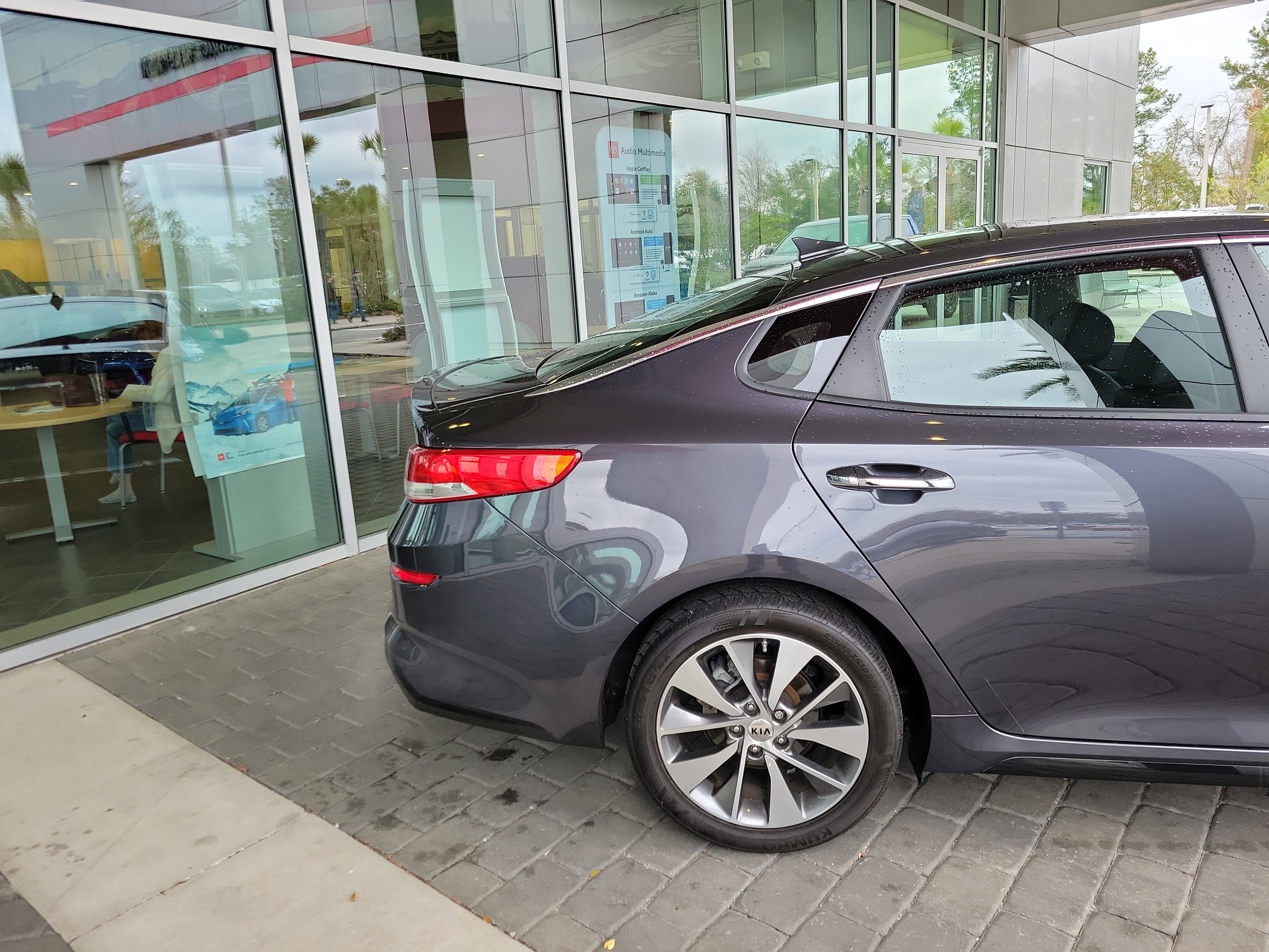 Used 2019 Kia Optima S image 6