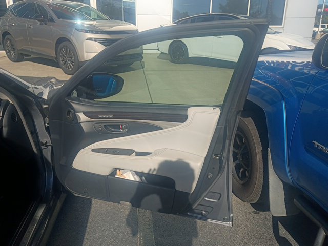 Used 2014 Lexus LS 460 L RWD image 26