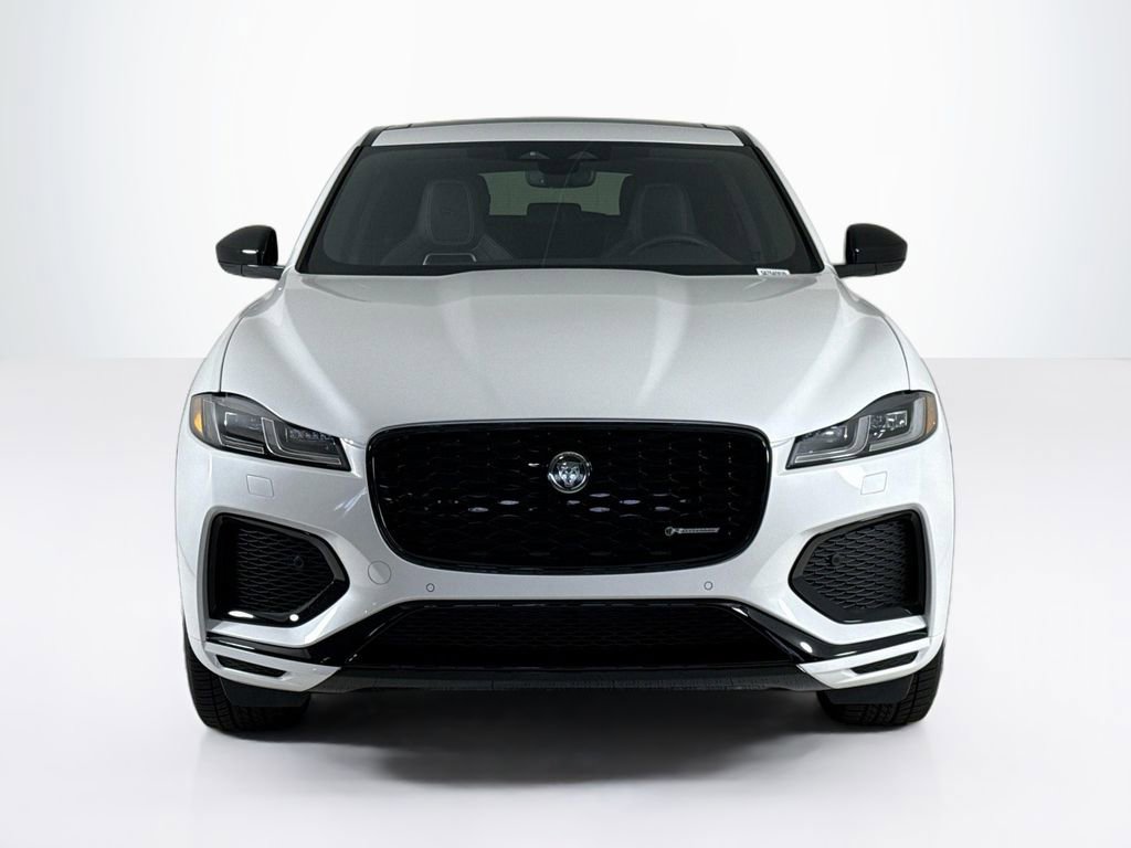 Used 2025 Jaguar F-PACE R-Dynamic S image 8