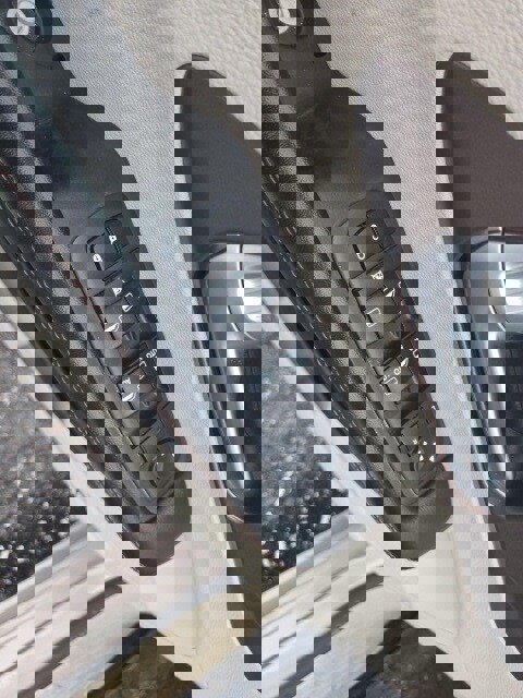 Used 2017 Chrysler Pacifica Touring-L w/ Tire & Wheel Group image 13