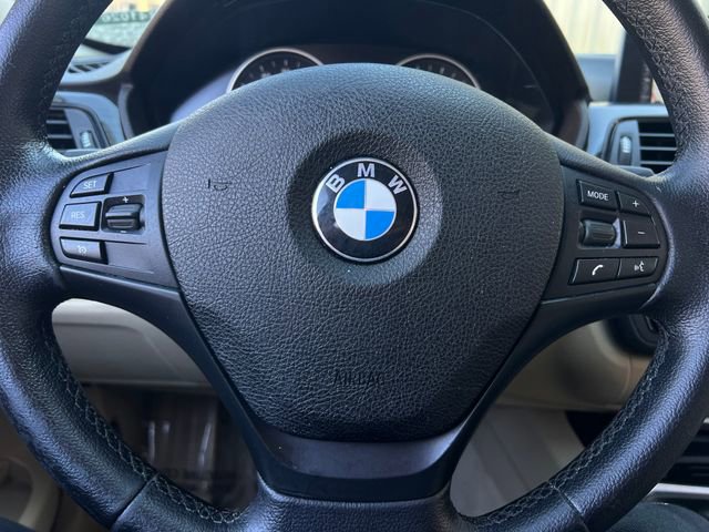 Used 2015 BMW 320i Sedan RWD image 21