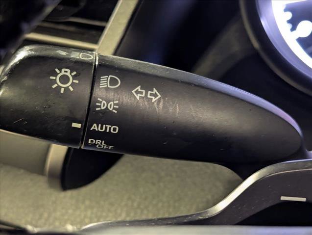 Certified 2021 Toyota Camry SE image 15