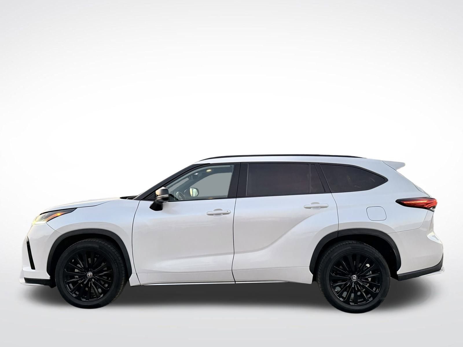 Used 2023 Toyota Highlander XSE image 10