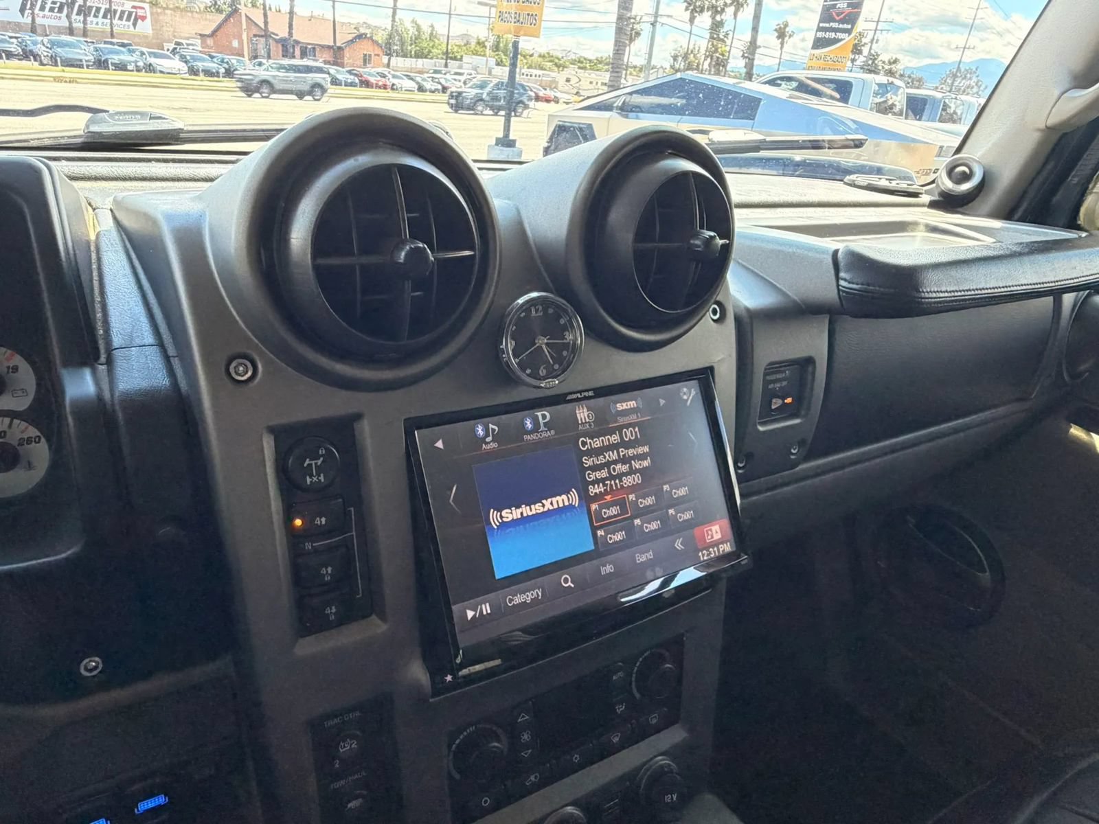 Used 2003 HUMMER H2 w/ Preferred Equipment Group AWD/4WD image 24