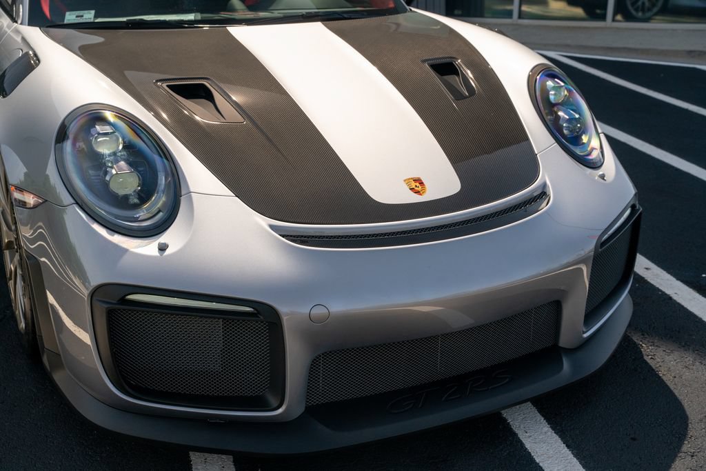 Used 2018 Porsche 911 GT2 RS RWD image 5