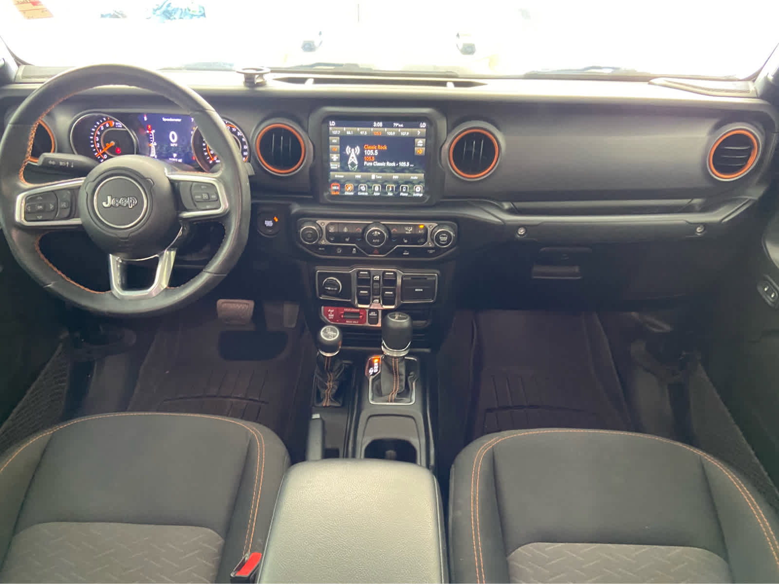 Used 2023 Jeep Gladiator Mojave w/ Cold Weather Group image 19