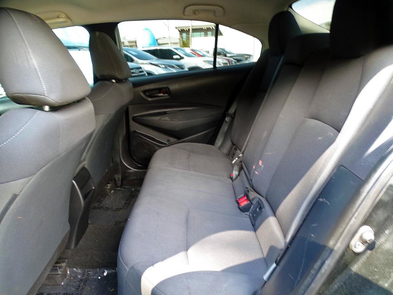 Used 2022 Toyota Corolla LE FWD image 18
