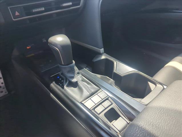 Certified 2025 Toyota Camry SE FWD image 17
