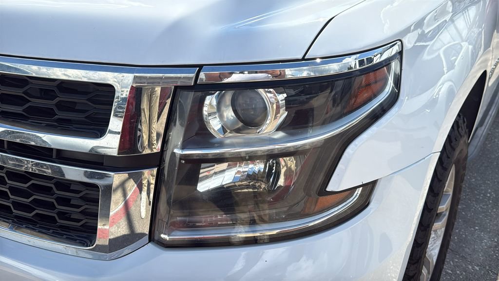 Used 2019 Chevrolet Suburban LT AWD/4WD image 9