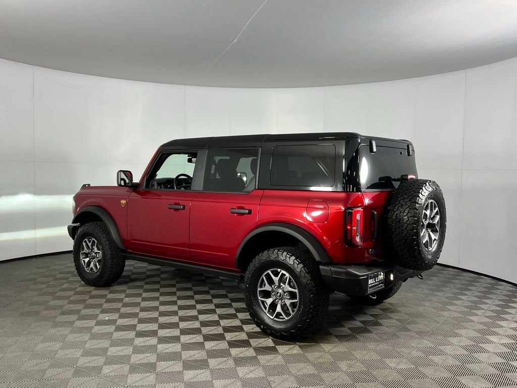 Used 2025 Ford Bronco Badlands image 9