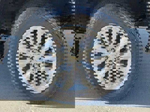 Used 2020 Chevrolet Silverado 1500 Custom w/ Custom Value Package image 8