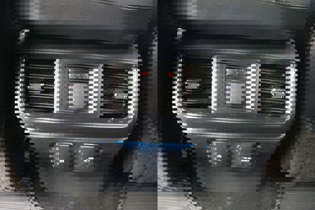 Used 2023 Ford F150 Lariat w/ Equipment Group 502A High image 17