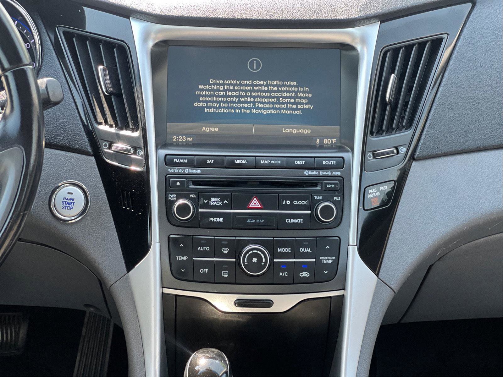 Used 2014 Hyundai Sonata Limited w/ Technology Package 05 FWD image 13