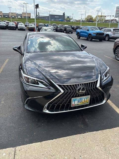 Used 2024 Lexus ES 350 w/ Premium Package FWD image 5