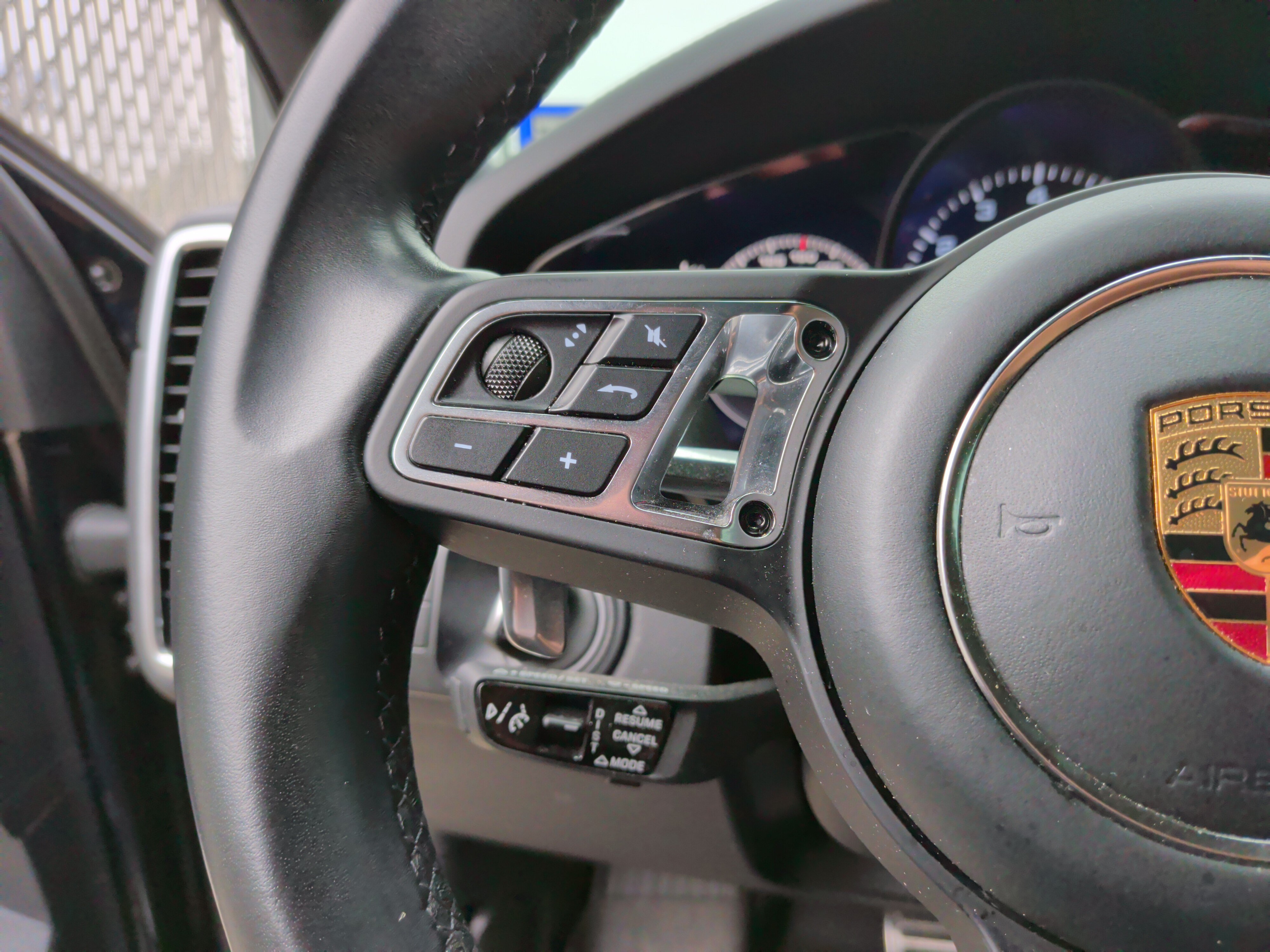 Used 2022 Porsche Cayenne Turbo AWD/4WD image 18