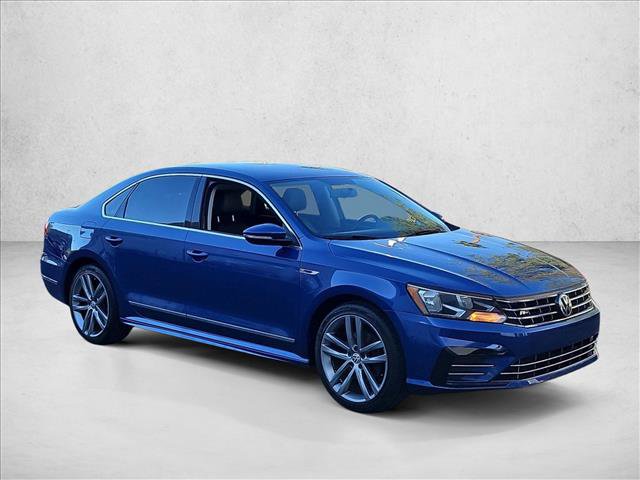 Used 2017 Volkswagen Passat 1.8T R-Line FWD image 3