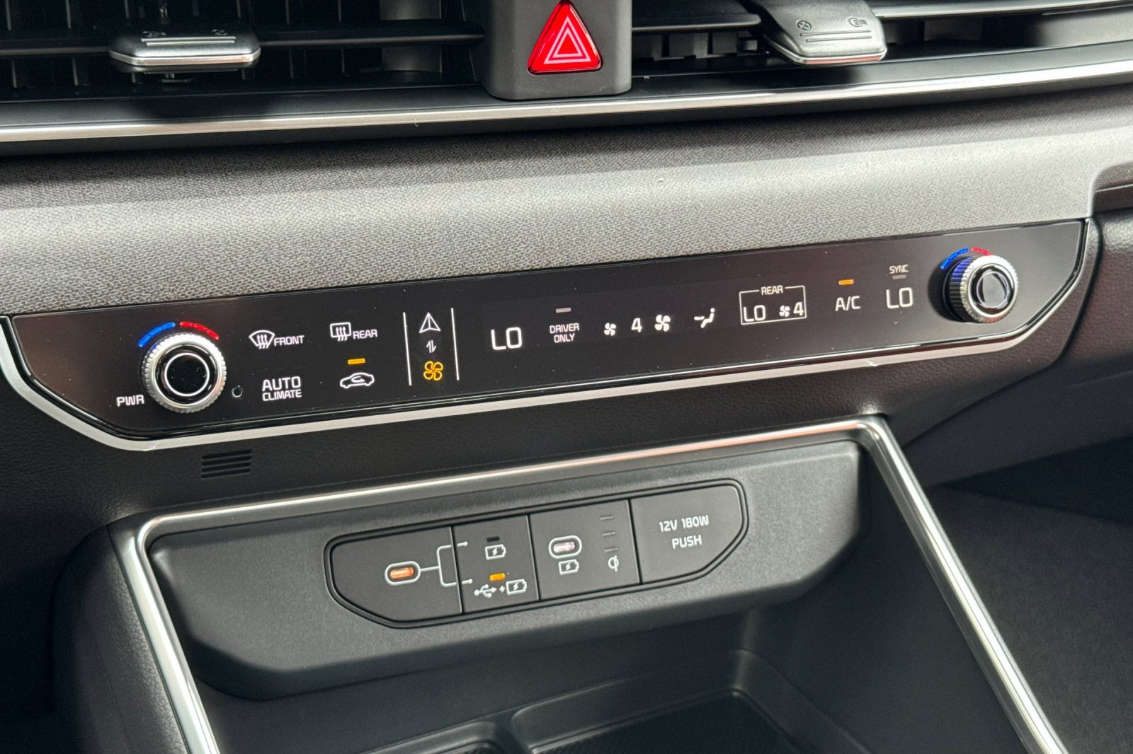 New 2026 Kia Carnival EX image 18