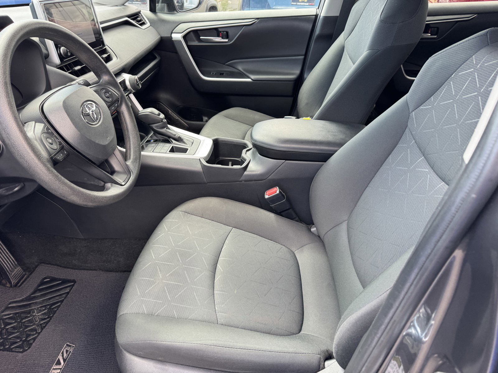 Used 2024 Toyota RAV4 XLE image 14