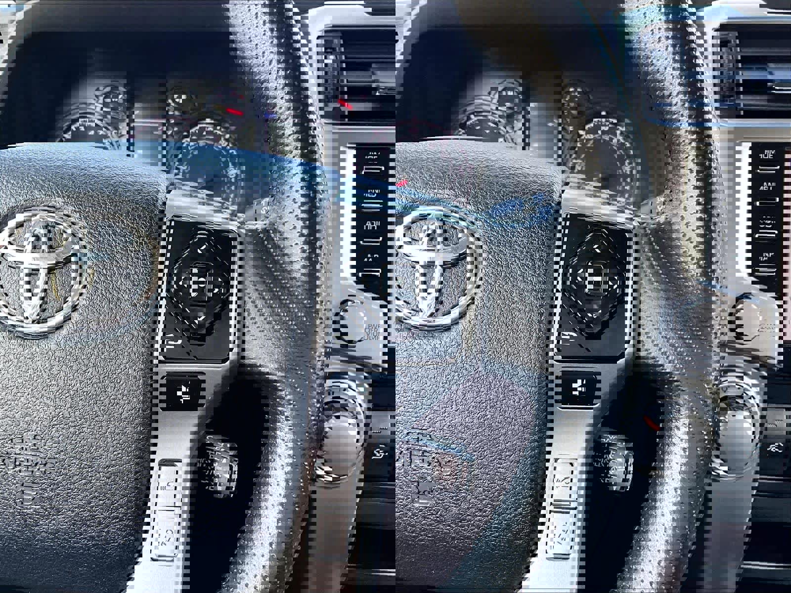 Used 2024 Toyota 4Runner SR5 Premium AWD/4WD image 41