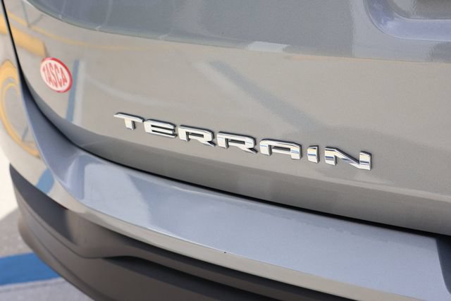 Used 2023 GMC Terrain SLE FWD image 7