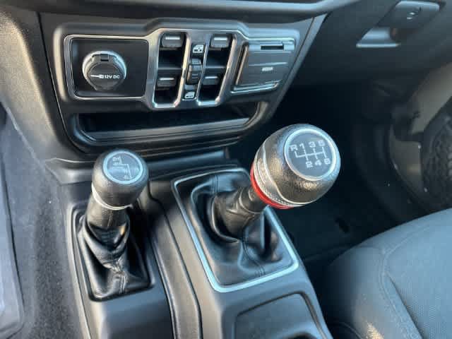 Used 2020 Jeep Gladiator Sport w/ Quick Order Package 23S AWD/4WD image 15