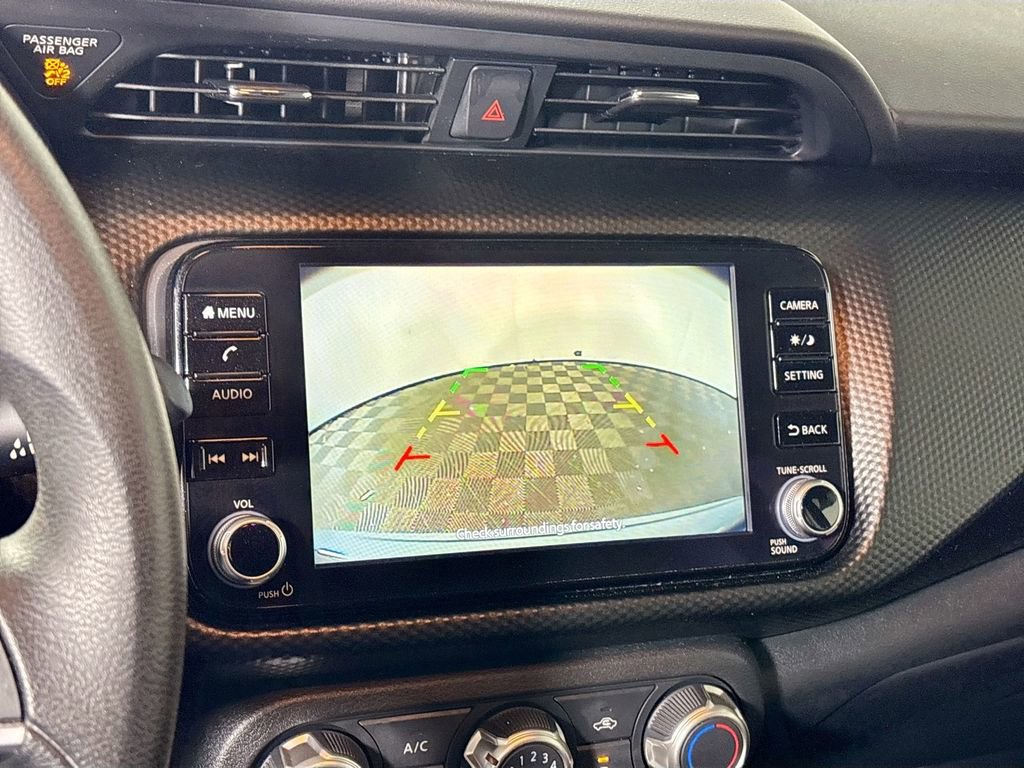 Used 2023 Nissan Kicks SV image 16